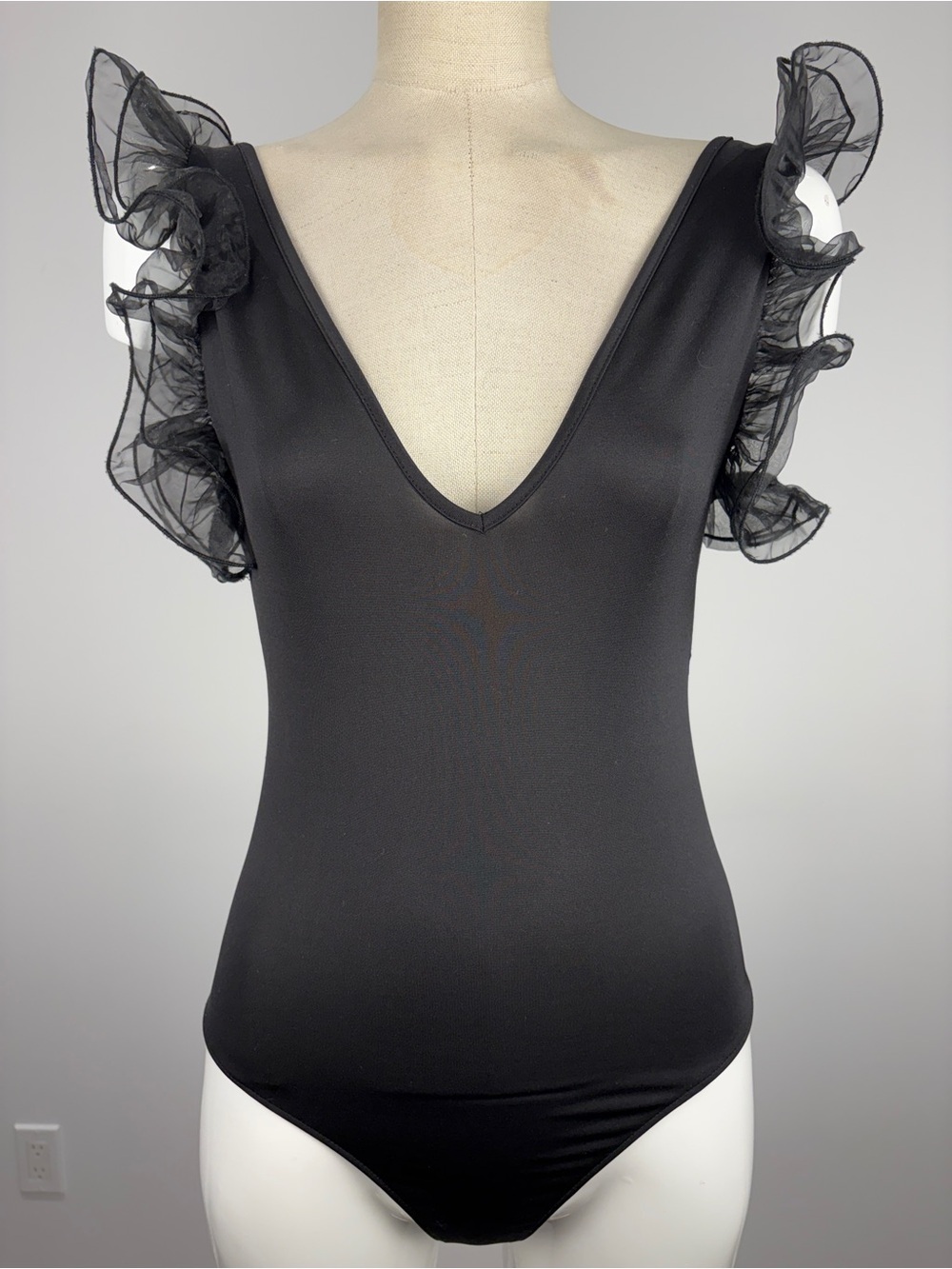 Zara Black Organza Ruffle Sleeve Bodysuit V-Neck Ribbed Leotard S
